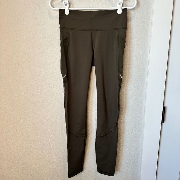 Lululemon Dark Green Mesh Detail 7/8 Length Mid Rise Leggings - Size 6 - EUC - Picture 1 of 7